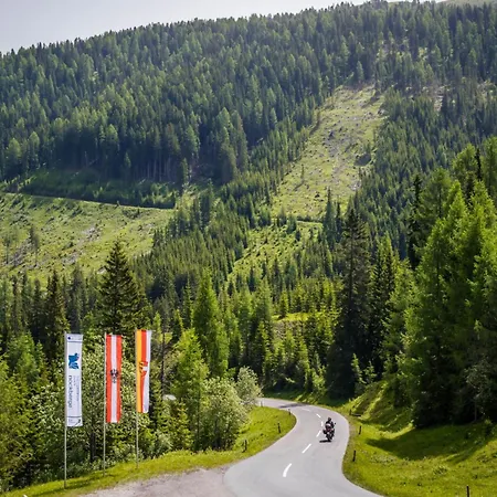 アパート Nockalmhof *