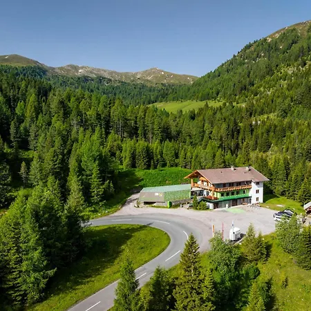 Nockalmhof アパート *